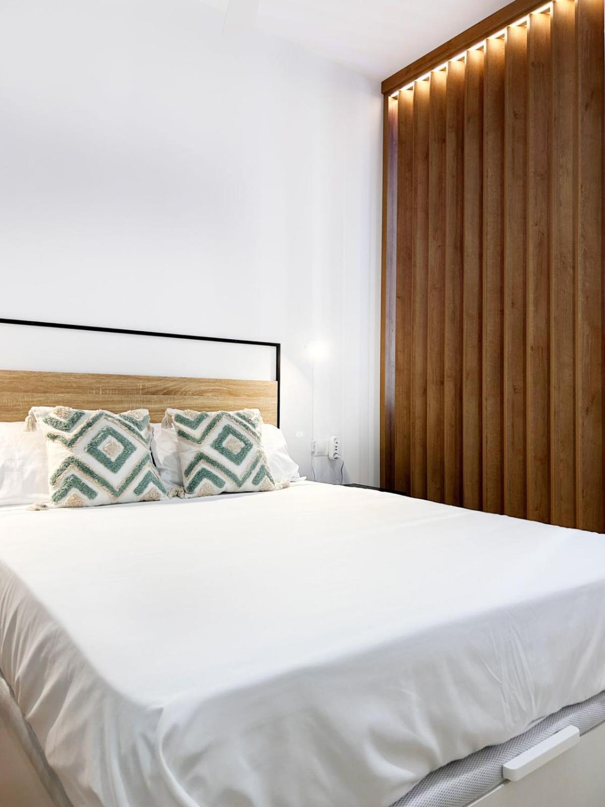 Apartamento Junto A Ruzafa Cerca Del Centro Valencia Bagian luar foto
